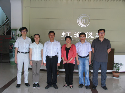 上海理工大學(xué)領(lǐng)導(dǎo)、教授一行考察虹潤公司